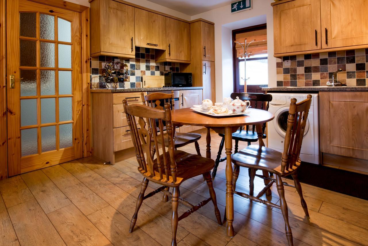 Brennan'S Accommodation เกลนตีส์ ภายนอก รูปภาพ